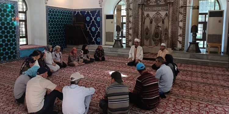 Engelli bireyler Muradiye Külliyesi’nde