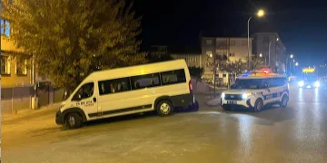 Kafasına taşla vurduğu yeğenini yaraladı, olay yerinden kaçtı