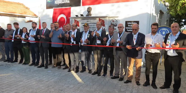 Fadıl köyünde Çanakkale Şehitliği açıldı