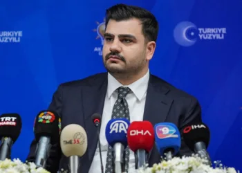 “Koltuğundaki şaibeleri temizleyemeyeceksin”