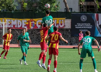 Bursa Nilüfer FK uzatmalarda yıkıldı