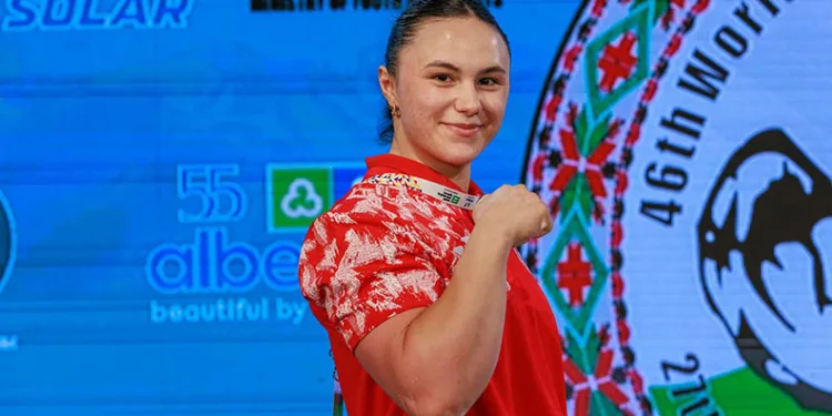 Melek Şahin’den tarihi başarı