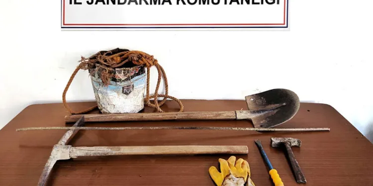 Karabük’te izinsiz kazı yapan 2 kişi suçüstü yakalandı