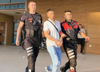 17 yıl hapis cezasıyla aranan şahıs, sahte kimlikle yakalandı