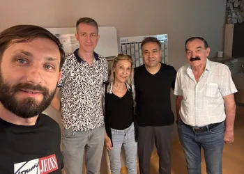 Yazıkonak’ta ölü hayvanın yerleşim alanına gömülmesine vatandaştan tepki