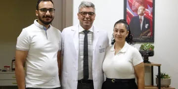 Çocuk isteğiyle gitti, karnından 2,7 kilo kitle çıktı