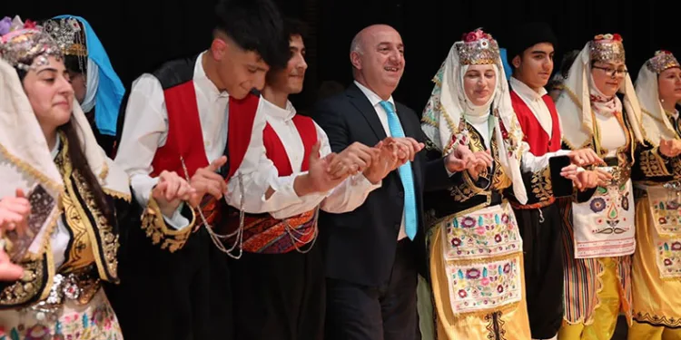Kahta Belediye Başkanı Hallaç’tan spora tam destek