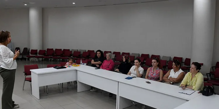 Osmangazi Belediyesi’nden velilere özel kitap atölyesi