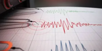 “Uranyum stokları bombalanan tesislerin enkazı altında”