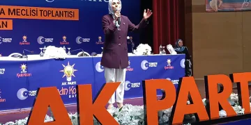 Diyanet İşleri Başkanı Erbaş, Kırgızistan Cumhurbaşkanı Caparov ile bir araya geldi