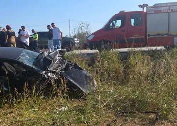 Bursa’da otomobiller kafa kafaya çarpıştı: 4 yaralı