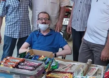 Engelli satıcının zararını, Başkan Taban karşıladı