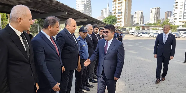 Manisa’da ahşap palet fabrikasında yangın