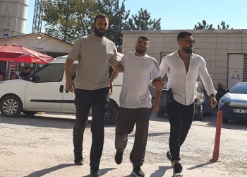 Bursa’da uyuşturucu taciri kıskıvrak yakalandı