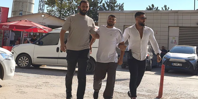 Bursa’da uyuşturucu taciri kıskıvrak yakalandı