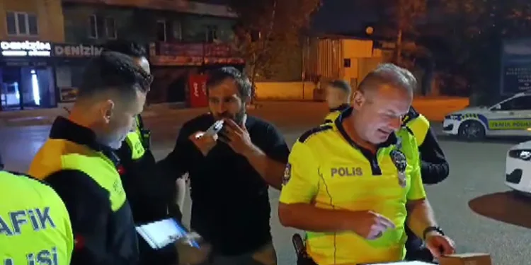 Bursa’da aranan şahıs polis uygulamasında yakalandı