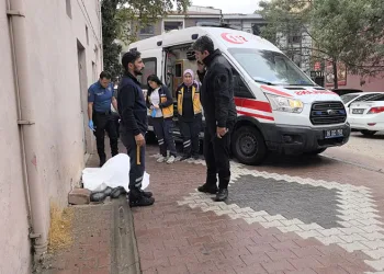 Bursa’da yaşlı adam sokakta ölü bulundu