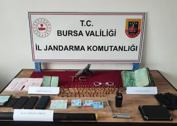 Bursa’da tarihi incil ve tevratı 5 milyon dolara satmak istedi