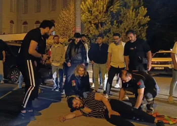Bursa’da otomobille elektrikli bisiklet çarpıştı: 1 ağır yaralı