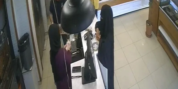 Bursa’da tırnakçılık yapan kadınlar yakalandı