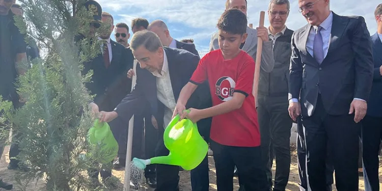 İlk dersi Vali Ayyıldız ve Orman Bölge Müdürü verdi
