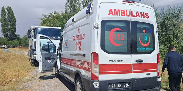 Kadıköy’de okul çevresinde denetim: 2 şüpheli gözaltına alındı