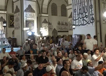Başkan Bozbey: “Mevlid Kandili, tüm hemşehrilerimize ve insanlığa hayırlar getirsin”