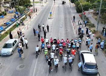Bursa’da yol verme tartışması kavgaya dönüştü: O anlar kamerada