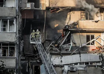 Rusya Ukrayna’da hükümet binasını vurdu