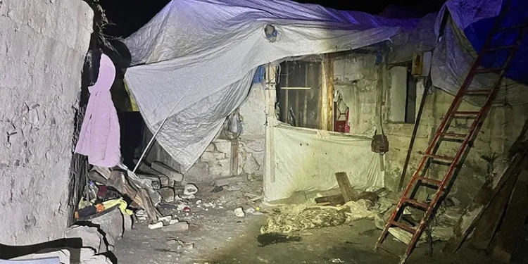 Erzurum’da evin çatısı çöktü: 3 ölü, 2 yaralı