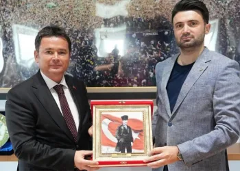 Erkan Aydın’dan Bursaspor’a moral ziyareti