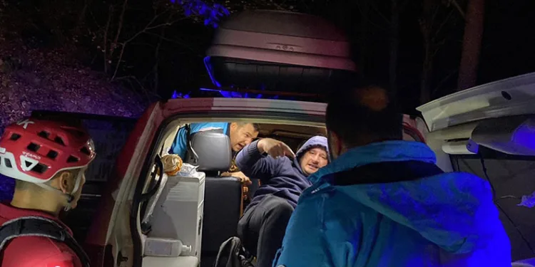 Bursa’da bariyere çarpan sürücü yaralandı
