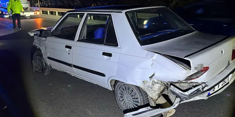 Bursa’da bariyere çarpan sürücü yaralandı