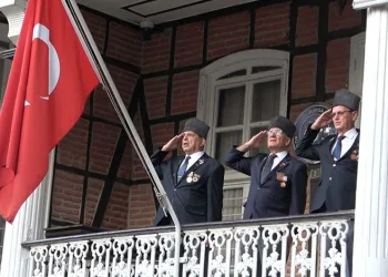 Bursa’da kurtuluşun 103. yılı coşkusu