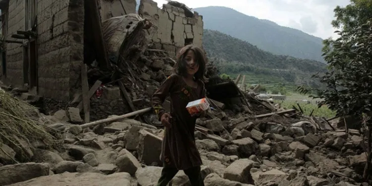 Afganistan’daki depremde can kaybı 2 bini geçti