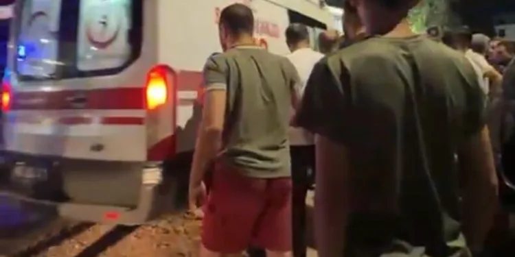 Sokak ortasında bıçaklanan yabancı uyruklu şahıs ağır yaralandı