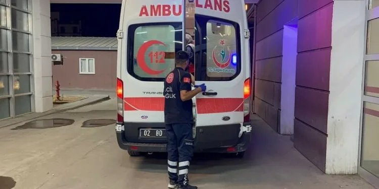 Rögar çukuruna düşen motosikletin sürücüsü ağır yaralandı