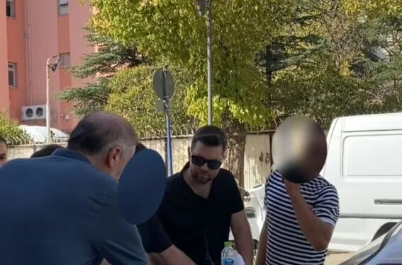 Rögar çukuruna düşen motosikletin sürücüsü ağır yaralandı