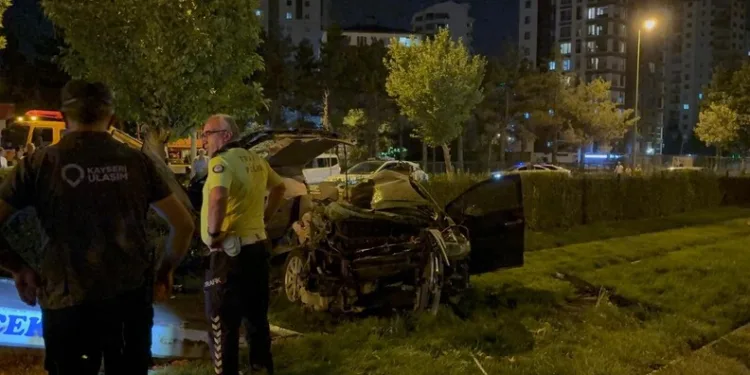 Zonguldak’ta lüks yat denize indikten 15 dakika sonra battı