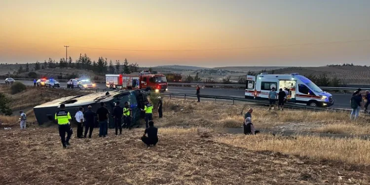 Zonguldak’ta lüks yat denize indikten 15 dakika sonra battı