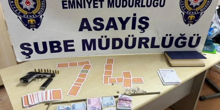 Zonguldak’ta lüks yat denize indikten 15 dakika sonra battı
