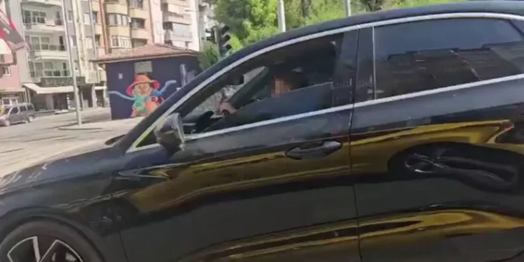 Mersin’de kaçak makaron operasyonu