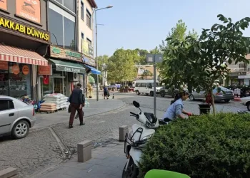 Mersin’de kaçak makaron operasyonu