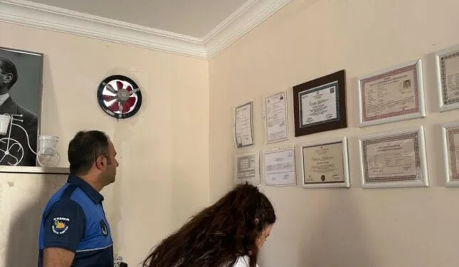 Ayı saldırısına uğradı: Canını ağaca tırmanarak kurtardı
