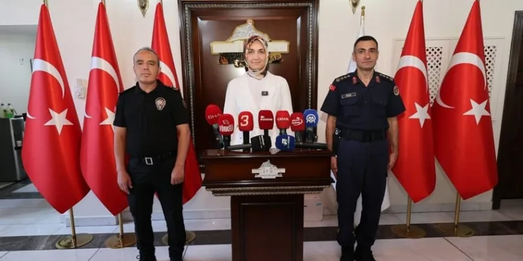 Ayı saldırısına uğradı: Canını ağaca tırmanarak kurtardı