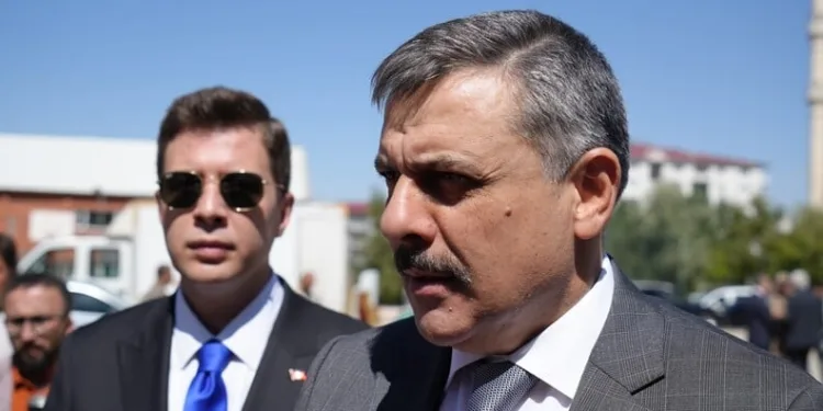 Aksaray’da 2’si polis 4 kişinin yaralandığı olayda gözaltına alınan baba ve oğlu serbest kaldı