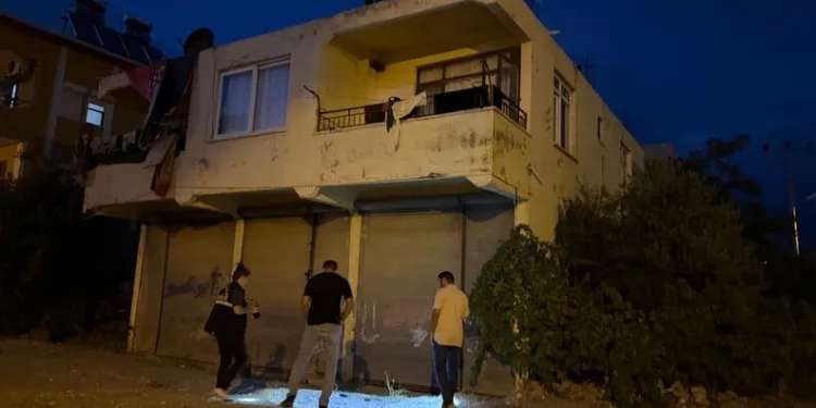 Aksaray’da 2’si polis 4 kişinin yaralandığı olayda gözaltına alınan baba ve oğlu serbest kaldı