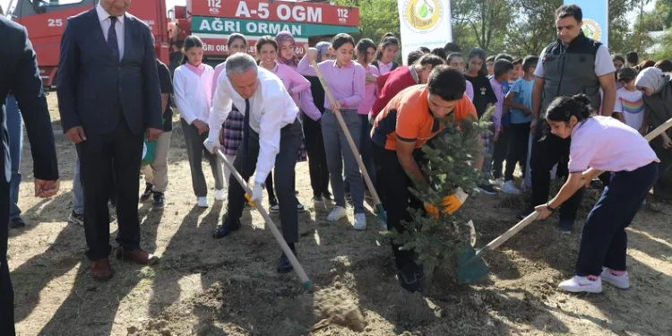 Ulaştırma ve Altyapı Bakan Yardımcısı Sayan’dan teknolojik egemenlik vurgusu