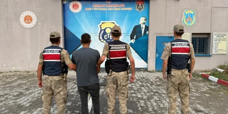 Kırmızı bültenle aranan DEAŞ’lı terörist Çorum’da yakalandı