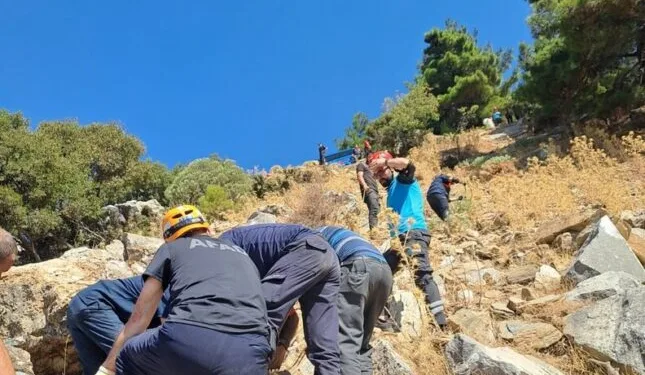Kontrolünü kaybettiği motosikletten düştü, kaldırıldığı hastanede vefat etti